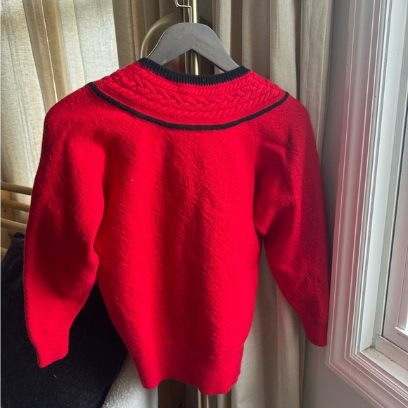 Dana Buchman 100% Merino Wool Vivid Red V-Neck Sweater | Medium - Picture 3 of 4